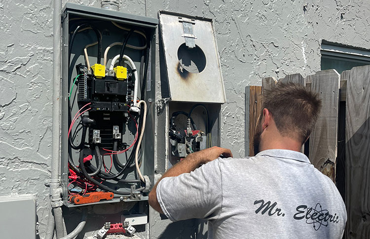 Commercial electrical service